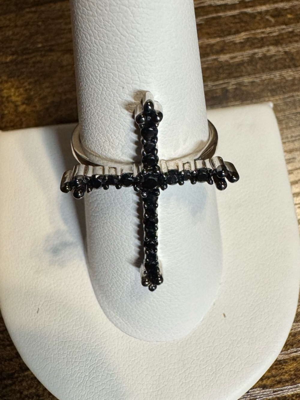 925 Sterling Silver Black Stone Cross Ring Gothic Statement Ring Size 8 - Picture 2 of 5